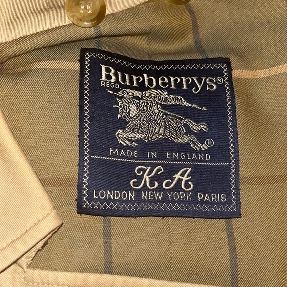 RARE VINTAGE Classic Burberry trench Sz 6-8 custom altered mid length exquisite - Picture 3 of 10